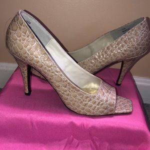 Tan Snake Print Peep Toe Pump